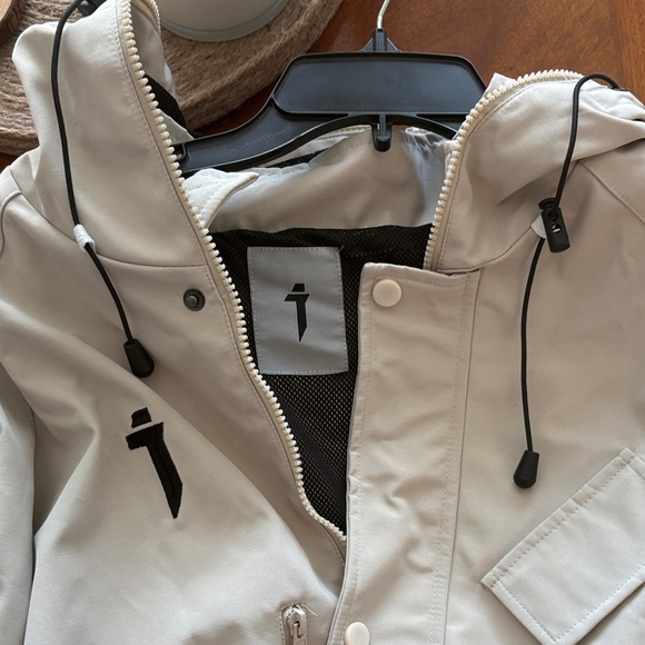 Lunacore Jacket - Picture 4 of 8